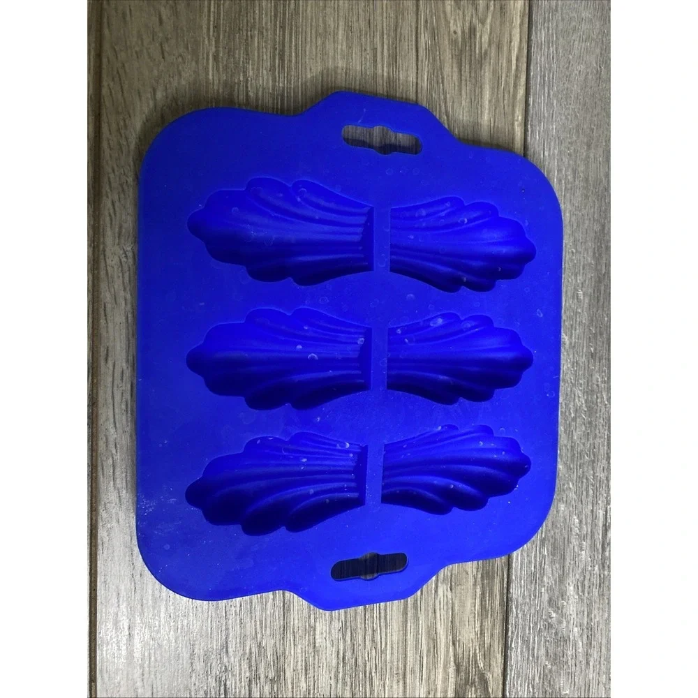 Blue Silicone Madeleine Pan‎ 6 Cavity Shell Shape Baking Mold Non-Stick Tray